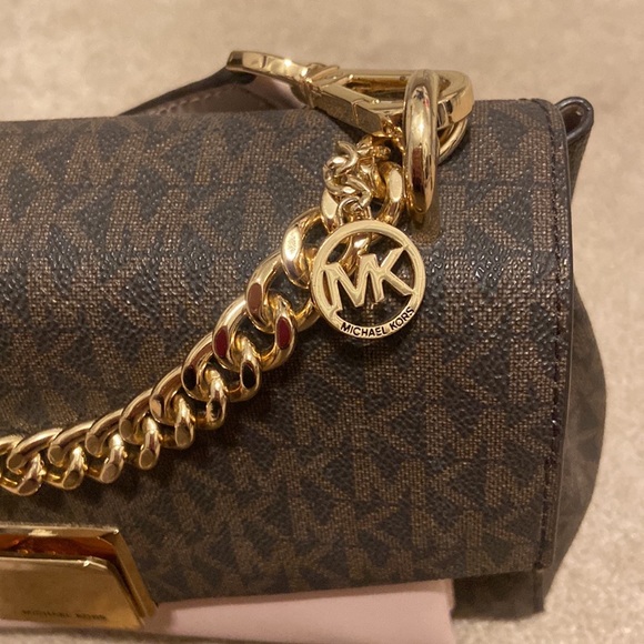 BUNDLE OF 2 DESIGNER BAGS - Picture 6 of 13